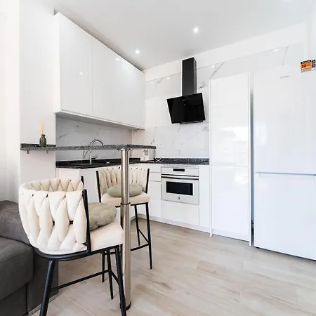 Charming Beachfront In Fuengirola