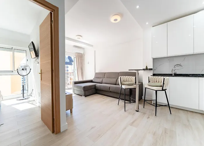 Charming Beachfront In Fuengirola * Малага