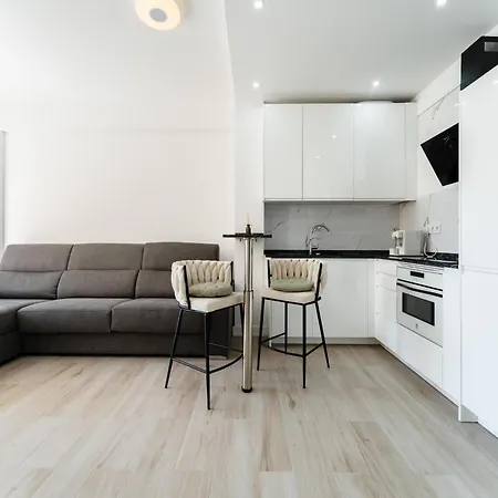 Charming Beachfront In Fuengirola *